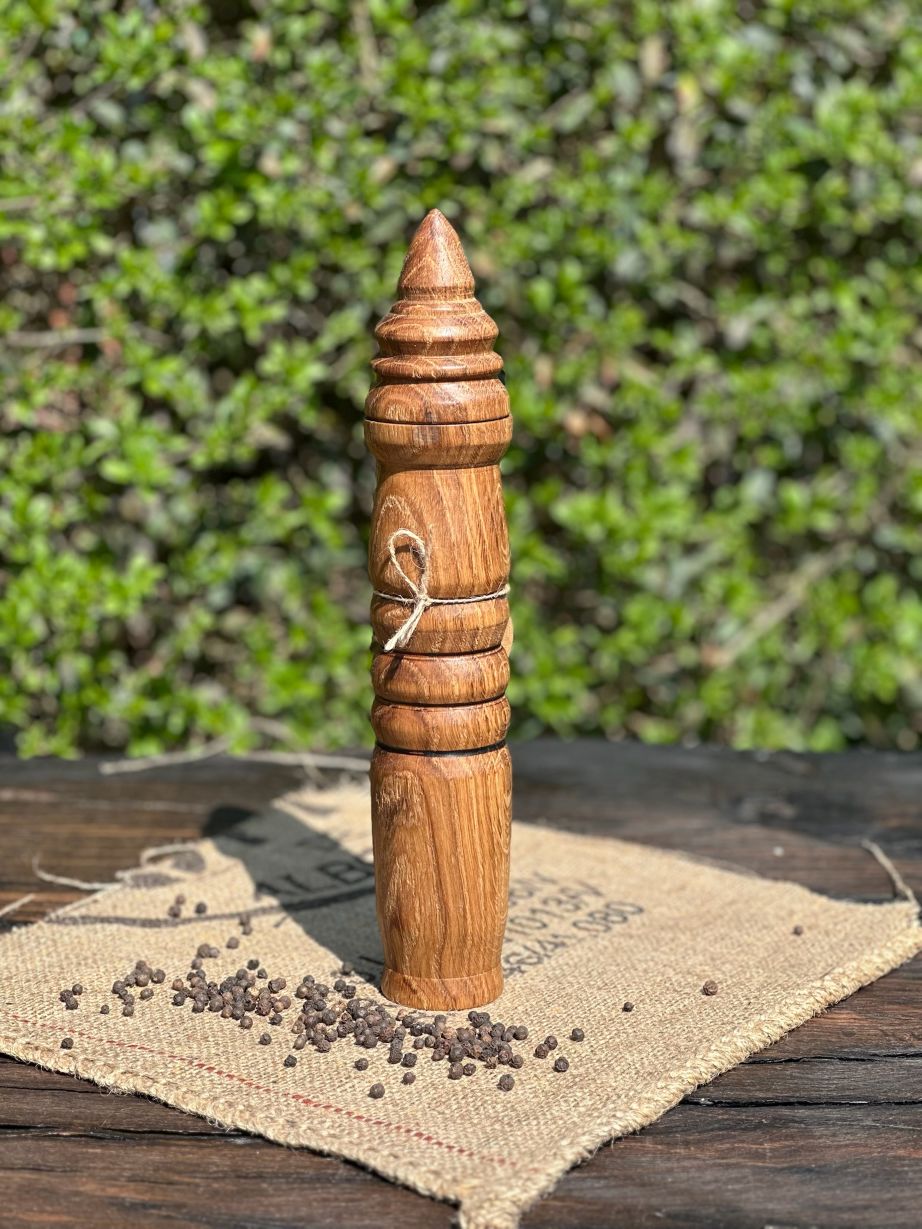 Pfeffermühle aus Eiche