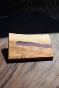 Servierbrett aus Esche mit Epoxidharz